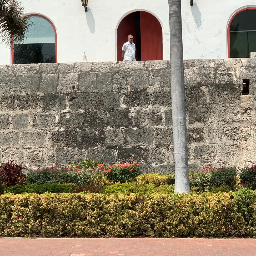 ¿Vapeando basuco y reculando?  y la ciudad al garete.