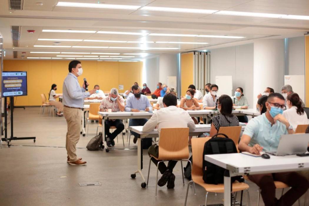 Esta es la Comisión Regional de Competitividad. ¿Qué hacen por Cartagena? Necesitamos una intervención urgente a Cartagena.