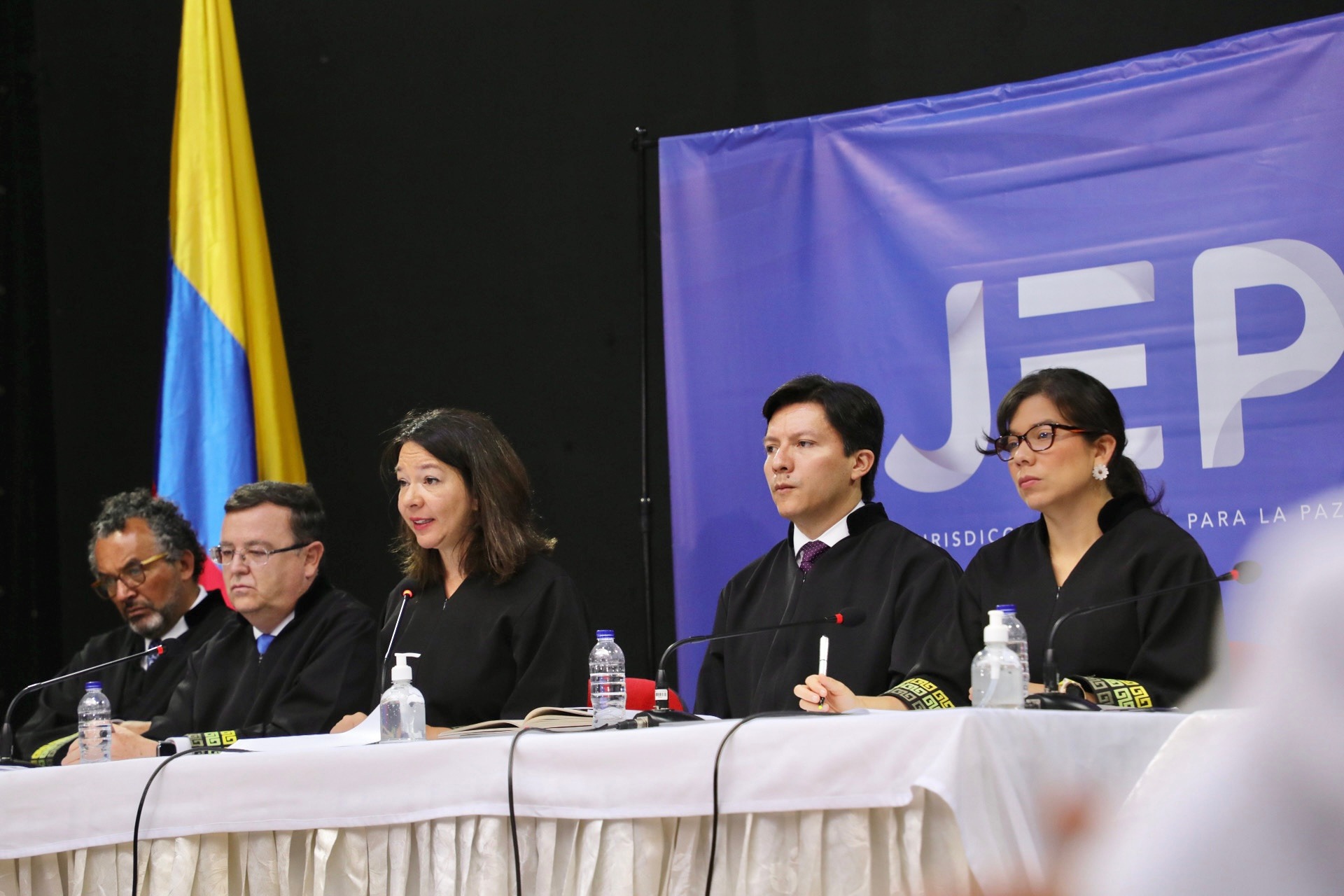 Estos son los magistrados de la Sala de Reconocimiento de Verdad de la JEP. Cortesía.