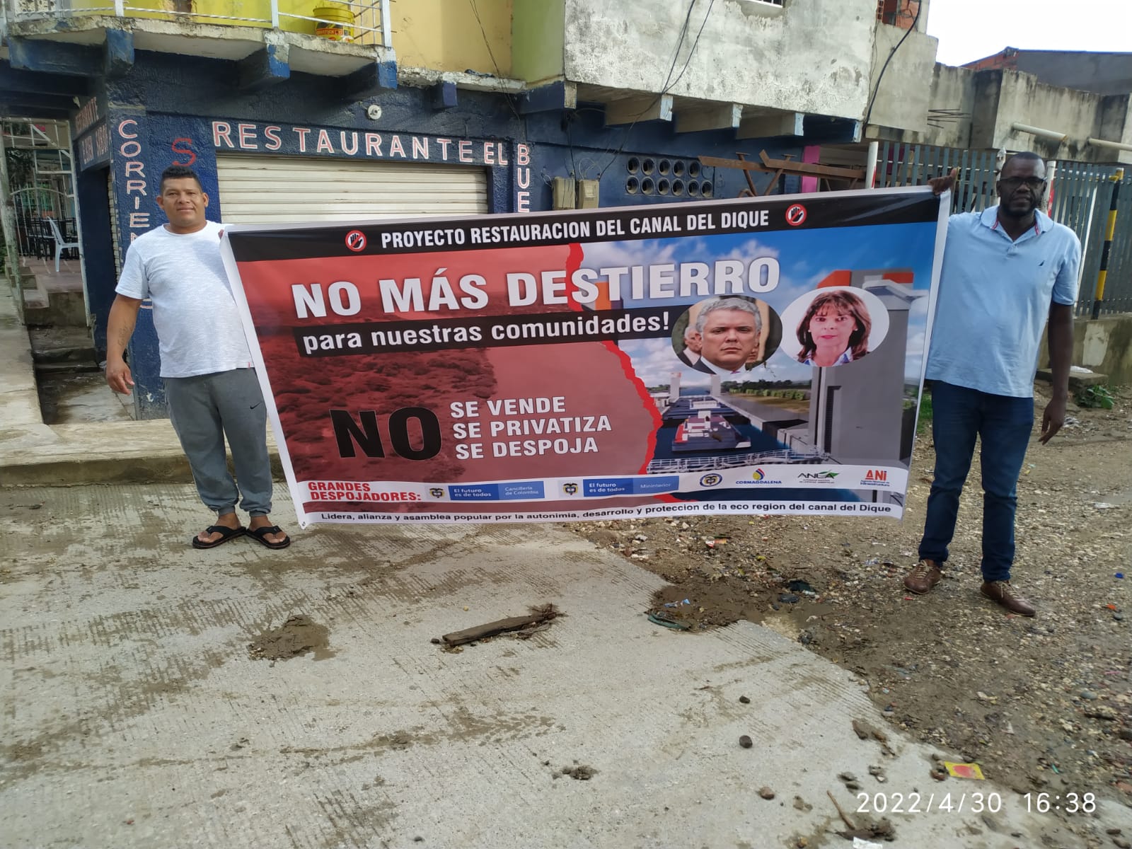 Fredy Martínez y Adil Meléndez, dos de los líderes de las comunidades del Canal del Dique. Votarán por Petro
