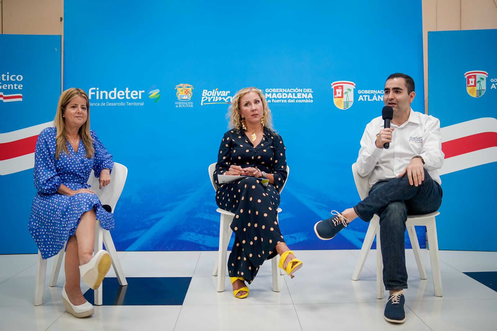 Elsa Noguera, gobernadora del Atlántico, Sandra Gómez, presidenta de Findeter y Vicente Blel, gobernador de Bolívar. Socialización del proyecto Tren Regional.
