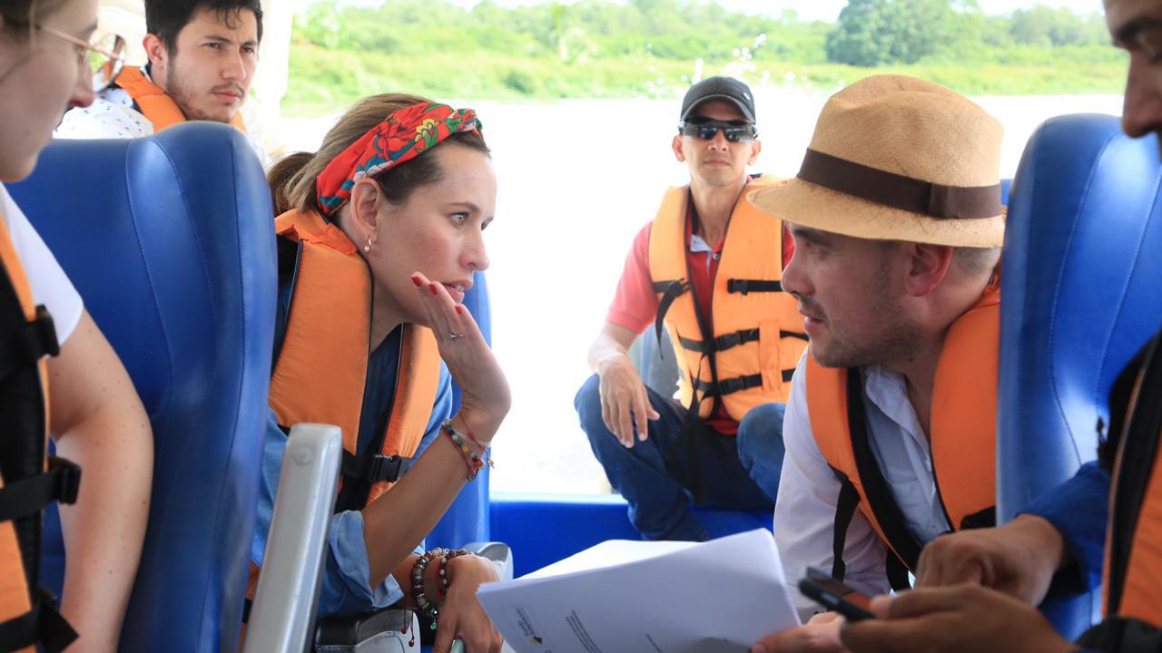 Manuel Felipe Gutiérrez, presidente de la ANI en compañía de Adriana Cardona, Vicepresidenta de Estructuración y Julio Diez Díaz, director de Desarrollo Sostenible en su primera visita al megaproyecto Canal del Dique, 2019.