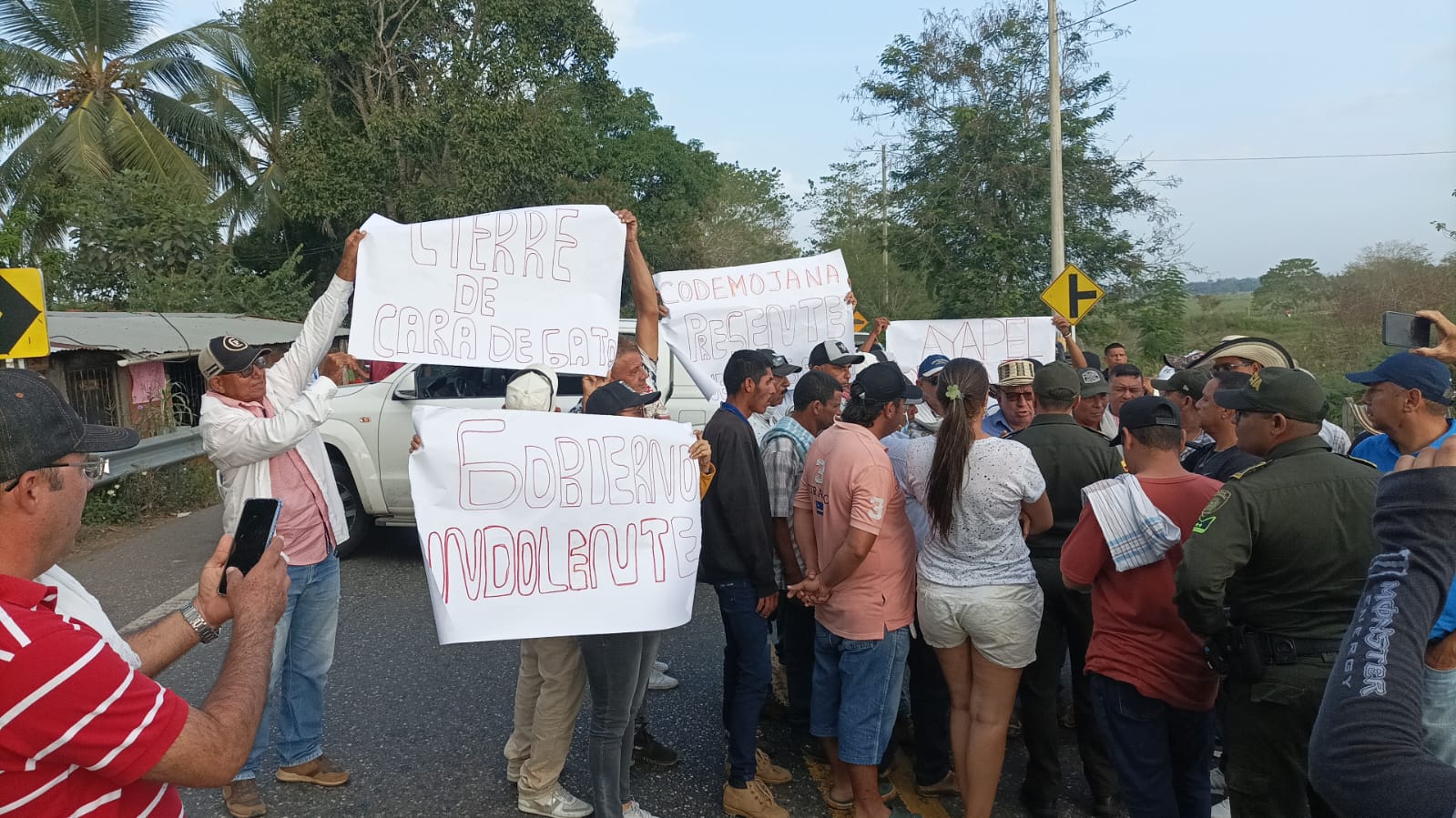 Presidente Petro: ¡Cierre Caregato!