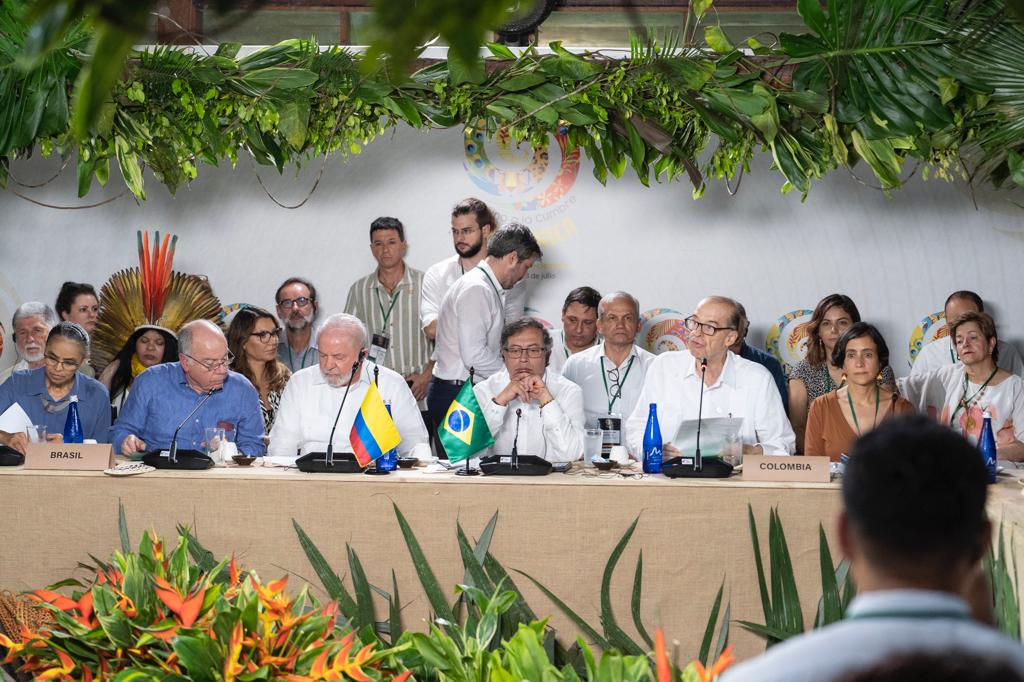 La prueba reina de que San Andrés islas pertenecen a Colombia es la  Real Orden de 20 de noviembre de 1803 (III). Aquí el presidente Petro y el Canciller con el presidente de Brasil Lula Da Silva, en el marco de la preparación de la Gran Cumbre para salvar al Amazona. Aparecen las ministras de Medio Ambiente, Susana Muahamad y  la ministra del Trabajo, Gloria Inés Ramírez. /Presidencia.