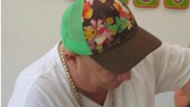 Kike Vega estaba caliente. Se quiso enfriar en la Casa No 4 del conjunto residencial North Frontiere. Foto suministrada.
