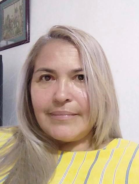 Aura Márquez, trabajadora de la Adea despedida por Grimaldo Mejía, hoy Tesorero de Fecode.. El tesoro de Fecode en manos de un directivo cuestionado.