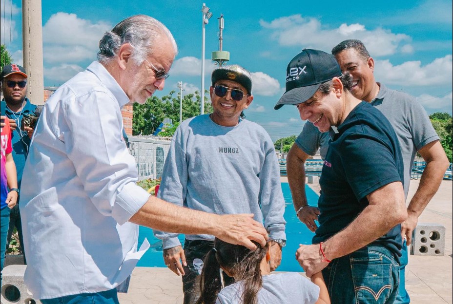 Usan los niños para su proselitismo político. Alejandro Char y Eduardo Verano están moralmente inhabilitados. Hoy CNE pone en vilo  a Alex Char.