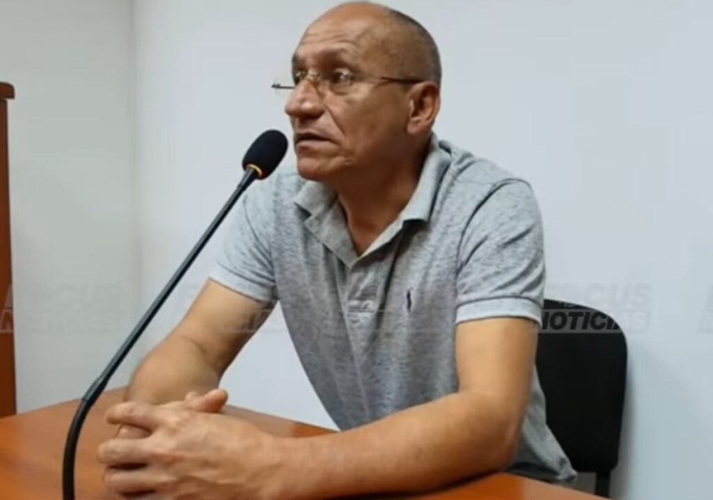 Alias «Víctor» frente al abogado Jaime Granados en el contrainterrogatorio del 8 de abril.