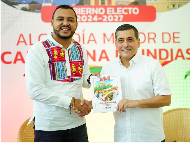 ¿Protagonismo político o control político del concejo? El concejal Javier Julio se silenció en las decisiones más importantes. Hoy se lanzó contra una lideresa del barrio Olaya Herrera.