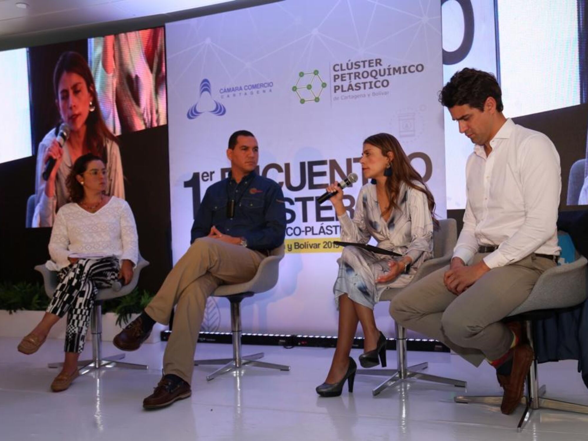 Una serie de proyectos fueron analizados por el Clúster Petroquímico