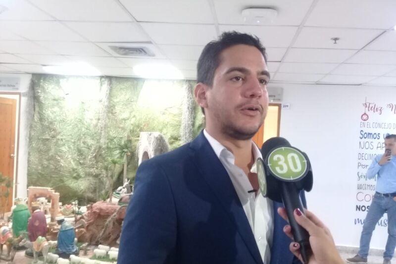 Alex Flòrez:Consejo Municipal de Educación Postsecundaria eliminará a los violentos